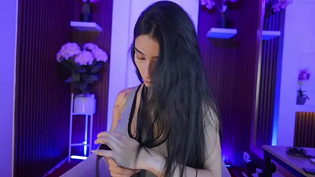 Snapshot of CattleyaScaly chatting on 10-28-25, 07:13 CattleyaScaly online show from 10-28-25, 07:13