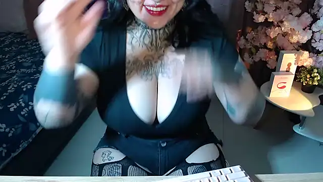 sherly tattosss online show from 01-25-25, 06:23