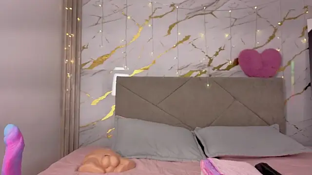 agatha 97  online show from 02-19-26, 03:36