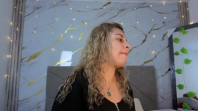 agatha 97  online show from 10-08-25, 02:57