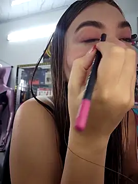 rapunzel069 online show from 10-19-25, 03:04