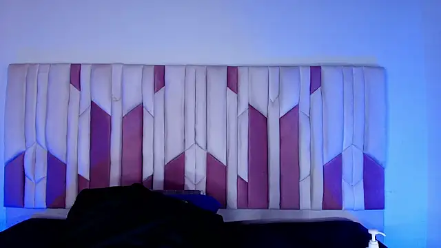 mia stanfort online show from 11-05-25, 07:17