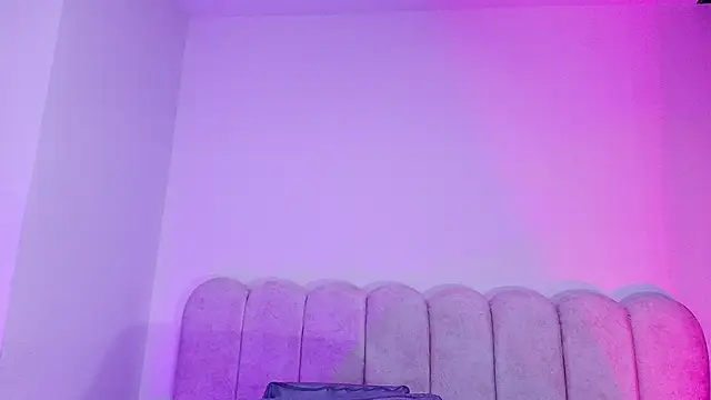 mia stanfort online show from 01-14-26, 07:17