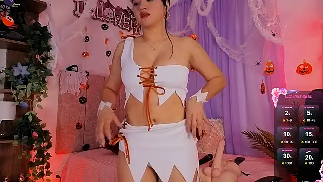 emilyrouxe online show from 10-31-25, 02:57