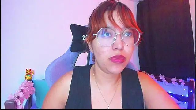  Moon Johnson online show from 11-04-25, 01:20