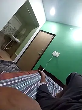 sudhastriper online show from 10-28-25, 06:51