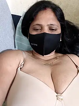 Snapshot of Neha8923 chatting on 10-22-25, 01:27 Neha8923 online show from 10-22-25, 01:27