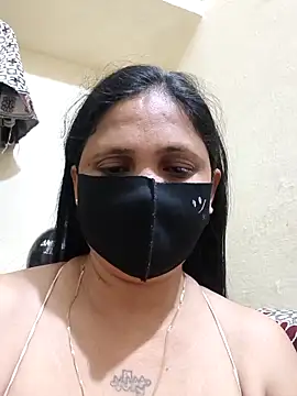 Snapshot of Neha8923 chatting on 05-19-26, 04:58 Neha8923 online show from 05-19-26, 04:58