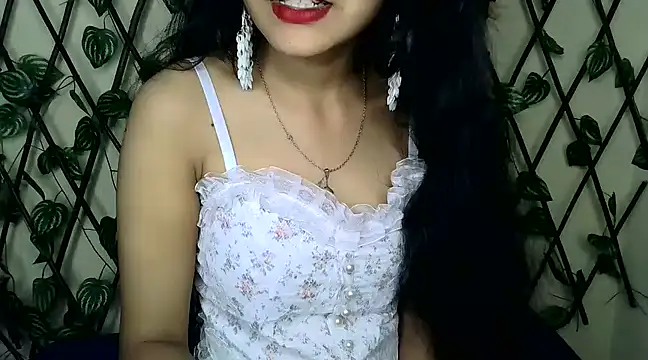 Snapshot of SUZY_FROMUS chatting on 03-11-25, 05:57 SUZY FROMUS online show from 03-11-25, 05:57