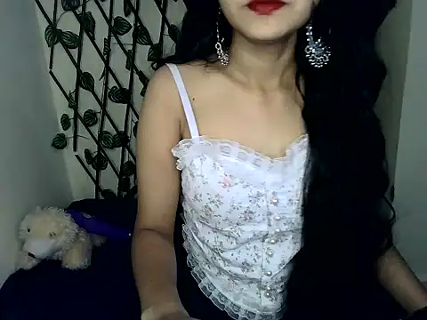 Snapshot of SUZY_FROMUS chatting on 01-23-25, 02:50 SUZY FROMUS online show from 01-23-25, 02:50