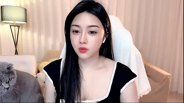 K-moumou online show from 06-17-26, 04:28