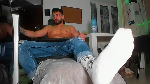 welcometo hell online show from 12-21-25, 01:19