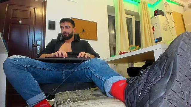 Snapshot of welcometo_hell chatting on 11-22-25, 10:19 welcometo hell online show from 11-22-25, 10:19