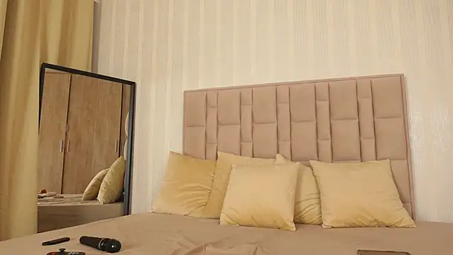 GabyRios online show from 10-27-25, 09:05