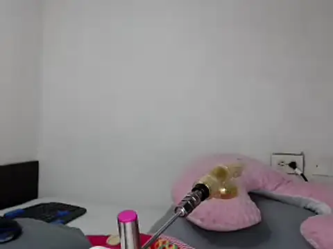 Lunaxx21 online show from 03-15-25, 05:41