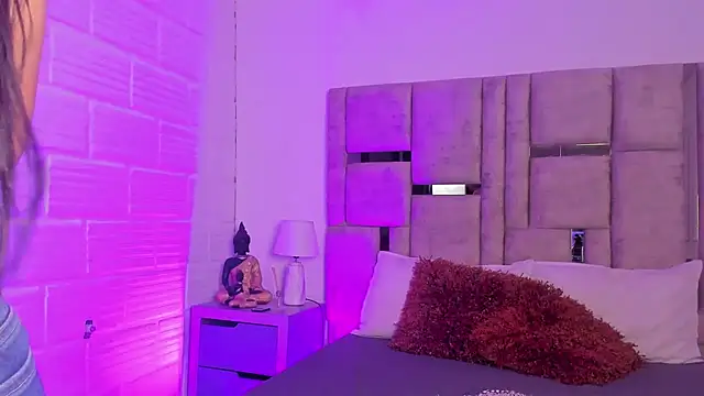 EmmaBecket2 online show from 11-20-25, 04:02