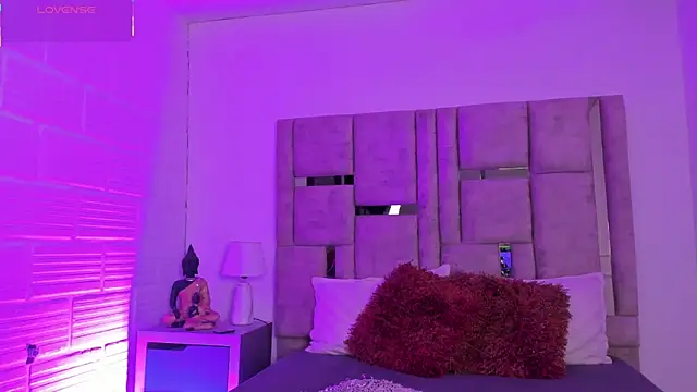 EmmaBecket2 online show from 11-29-25, 04:34