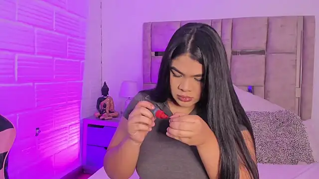 EmmaBecket2 online show from 11-19-25, 04:01