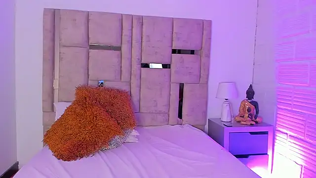 EmmaBecket2 online show from 10-26-25, 03:40