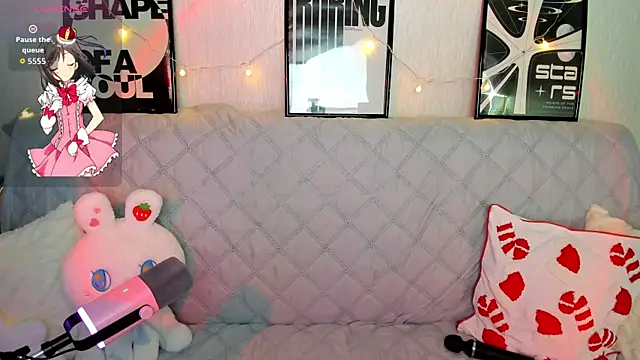 KittiMissi online show from 12-18-25, 03:05