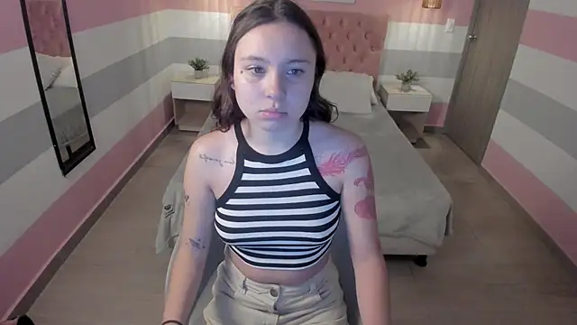 Snapshot of Carol_Pinter chatting on 02-24-25, 12:16 Carol Pinter online show from 02-24-25, 12:16