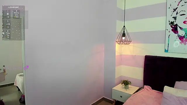 Snapshot of Carol_Pinter chatting on 03-21-25, 04:51 Carol Pinter online show from 03-21-25, 04:51