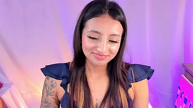 Snapshot of adelarangel chatting on 02-07-25, 10:19 adelarangel online show from 02-07-25, 10:19