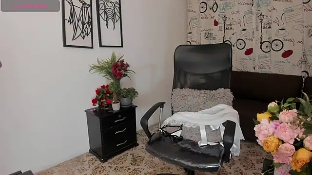 Snapshot of Danielacossio chatting on 09-18-25, 04:04 Danielacossio online show from 09-18-25, 04:04
