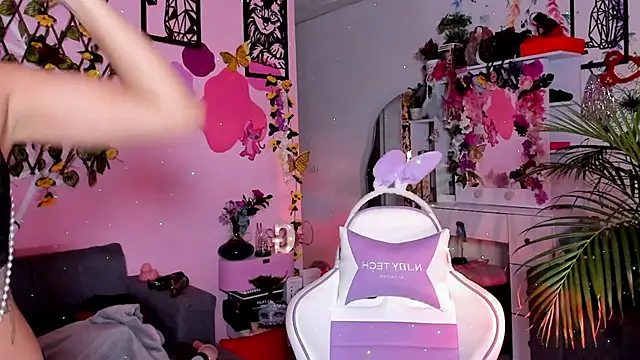 Danielacossio online show from 04-07-26, 03:52