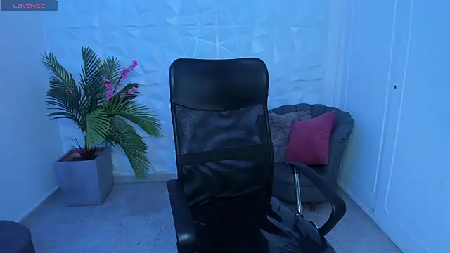 Snapshot of Danielacossio chatting on 03-22-25, 06:43 Danielacossio online show from 03-22-25, 06:43