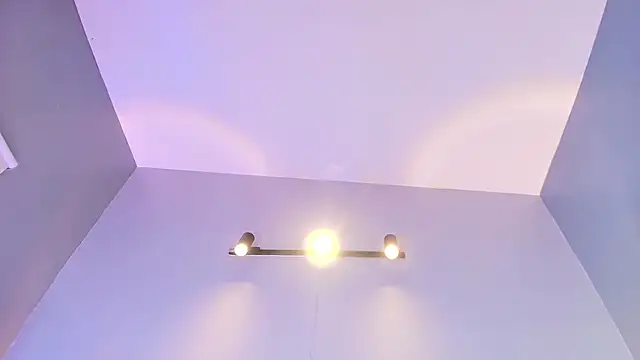 Annie9  online show from 11-28-25, 03:50