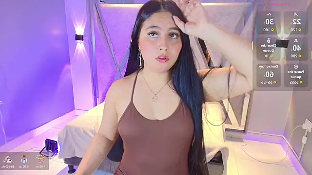 Annie9  online show from 12-15-25, 06:36