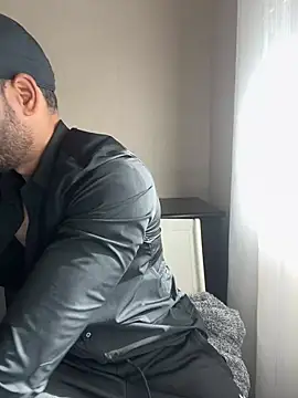 Snapshot of ali_babachapter2 chatting on 01-12-25, 01:05 ali babachapter2 online show from 01-12-25, 01:05