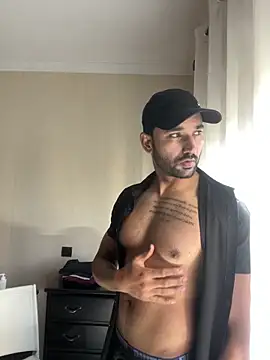 Snapshot of ali_babachapter2 chatting on 12-26-24, 10:05 ali babachapter2 online show from 12-26-24, 10:05