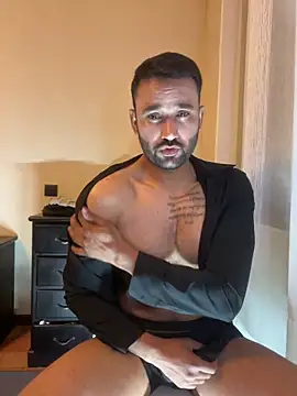 Snapshot of ali_babachapter2 chatting on 01-06-25, 09:22 ali babachapter2 online show from 01-06-25, 09:22