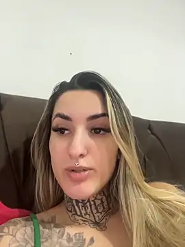 hotskinny1 online show from 04-28-26, 04:22