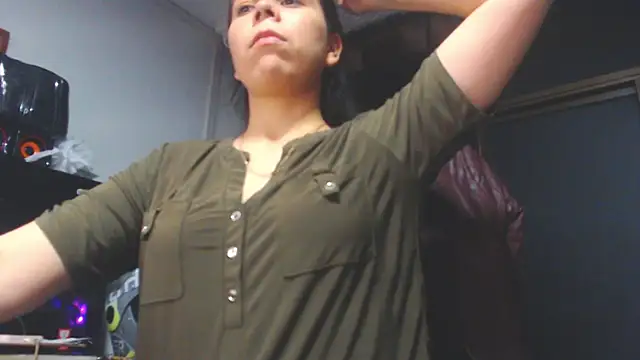 Lucianaferro  online show from 11-01-25, 09:47