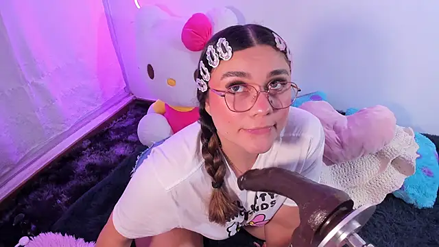 Isa belaa online show from 04-15-26, 07:58