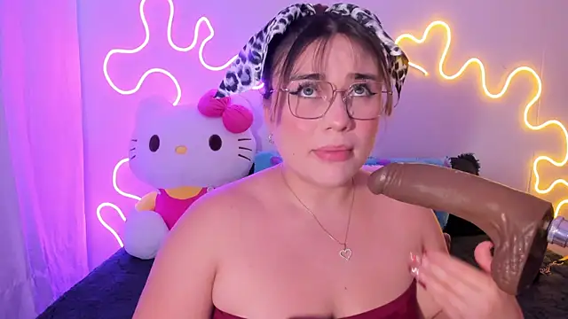 Snapshot of Isa_belaa chatting on 12-15-25, 09:20 Isa belaa online show from 12-15-25, 09:20