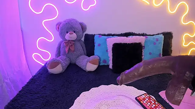 Snapshot of Isa_belaa chatting on 11-26-25, 09:26 Isa belaa online show from 11-26-25, 09:26