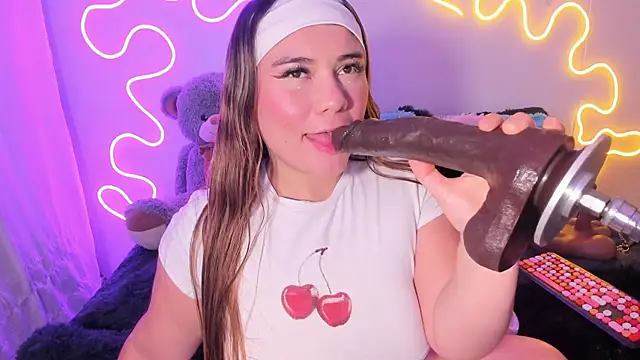 Snapshot of Isa_belaa chatting on 09-21-25, 10:53 Isa belaa online show from 09-21-25, 10:53