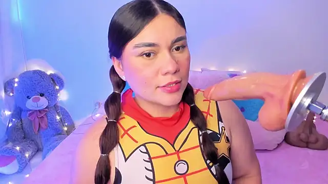 Snapshot of Isa_belaa chatting on 03-08-25, 03:24 Isa belaa online show from 03-08-25, 03:24