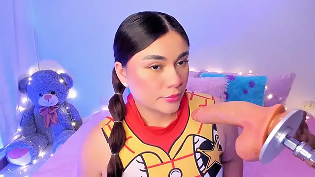 Snapshot of Isa_belaa chatting on 03-08-25, 12:09 Isa belaa online show from 03-08-25, 12:09