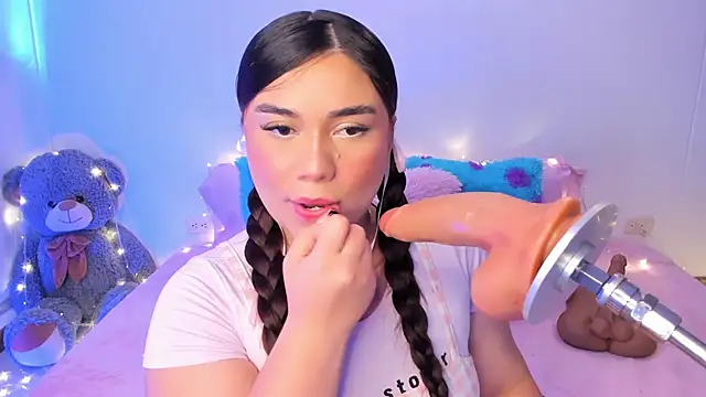 Snapshot of Isa_belaa chatting on 03-20-25, 04:42 Isa belaa online show from 03-20-25, 04:42