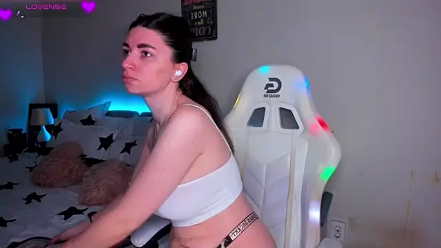 AdellaLoveX online show from 12-18-25, 05:56