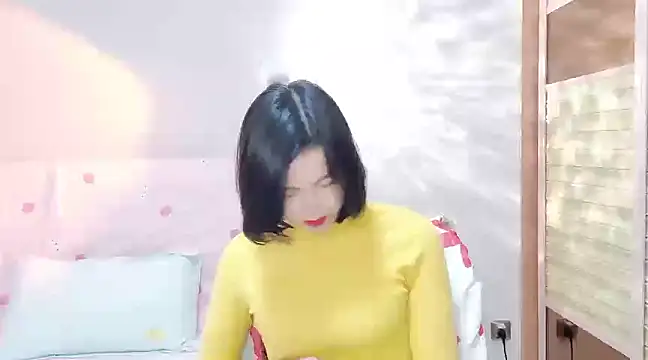 Linda-LL online show from 03-18-25, 05:56