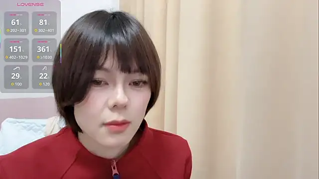 Linda-LL online show from 12-17-25, 01:27