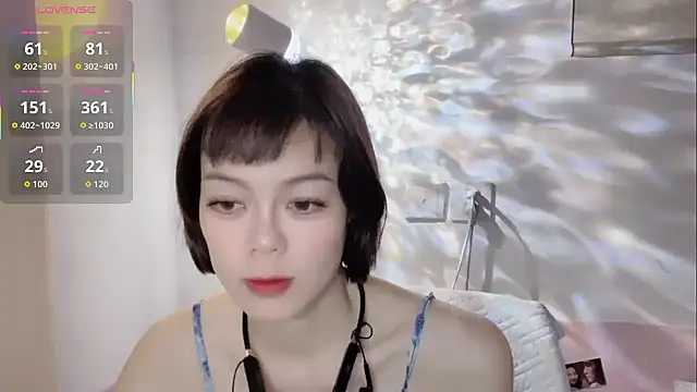 Linda-LL online show from 10-30-25, 01:53