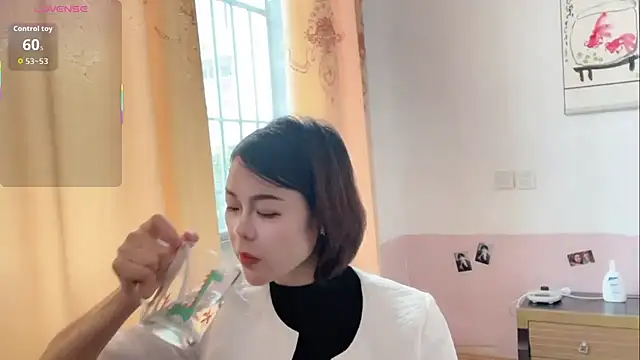 Linda-LL online show from 03-27-26, 04:32