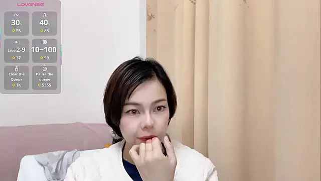 Linda-LL online show from 12-18-25, 11:14